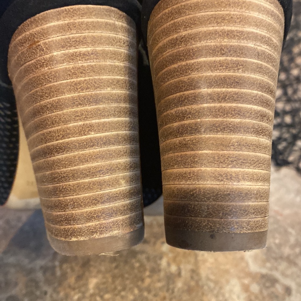 Black Marc Fisher Booties Size 7.5 - image 5